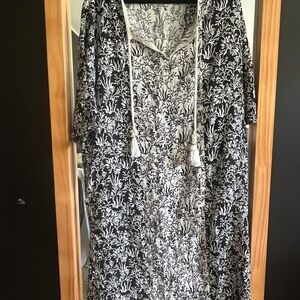 Martha Stewart Black and White Resort/Beach Wear